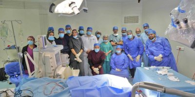 Bannière-implantation-cochléaire Bannière-implantation-cochléaire